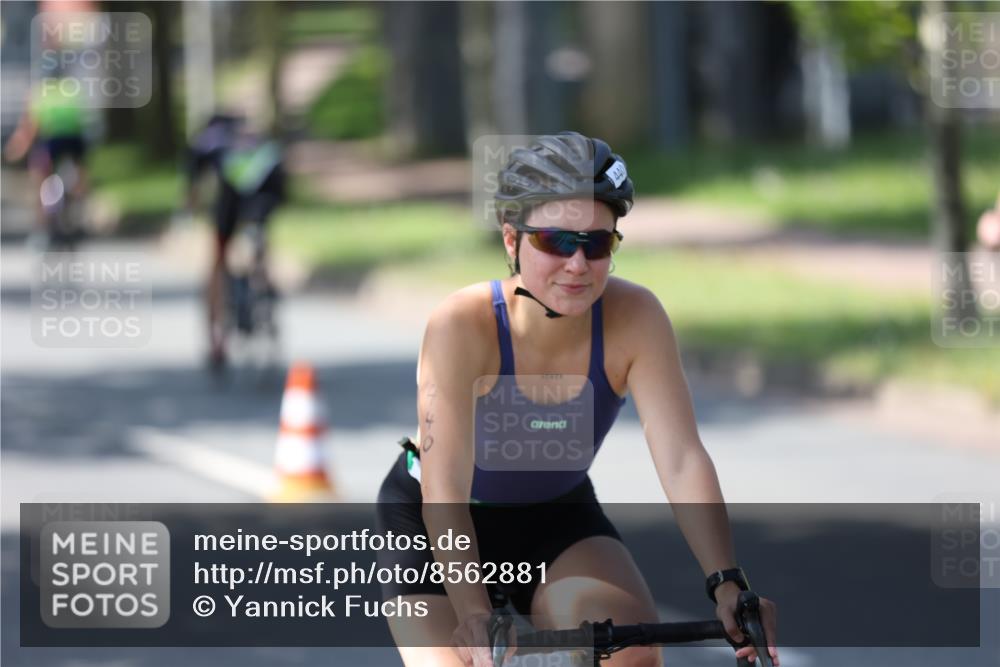 10.08.2025 - GEWOBA Citytriathlon Bremen Yannick Fuchs http://msf.ph/oto/8562881 10.08.2025 14:33:36 Radfahren 2, 25, 48, 74, 138, 440, 514, 518, 519 meine-sportfotos.de