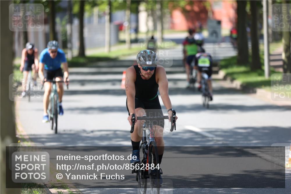 10.08.2025 - GEWOBA Citytriathlon Bremen Yannick Fuchs http://msf.ph/oto/8562884 10.08.2025 14:33:38 Radfahren 2, 25, 48, 74, 138, 440, 514, 519, 522 meine-sportfotos.de