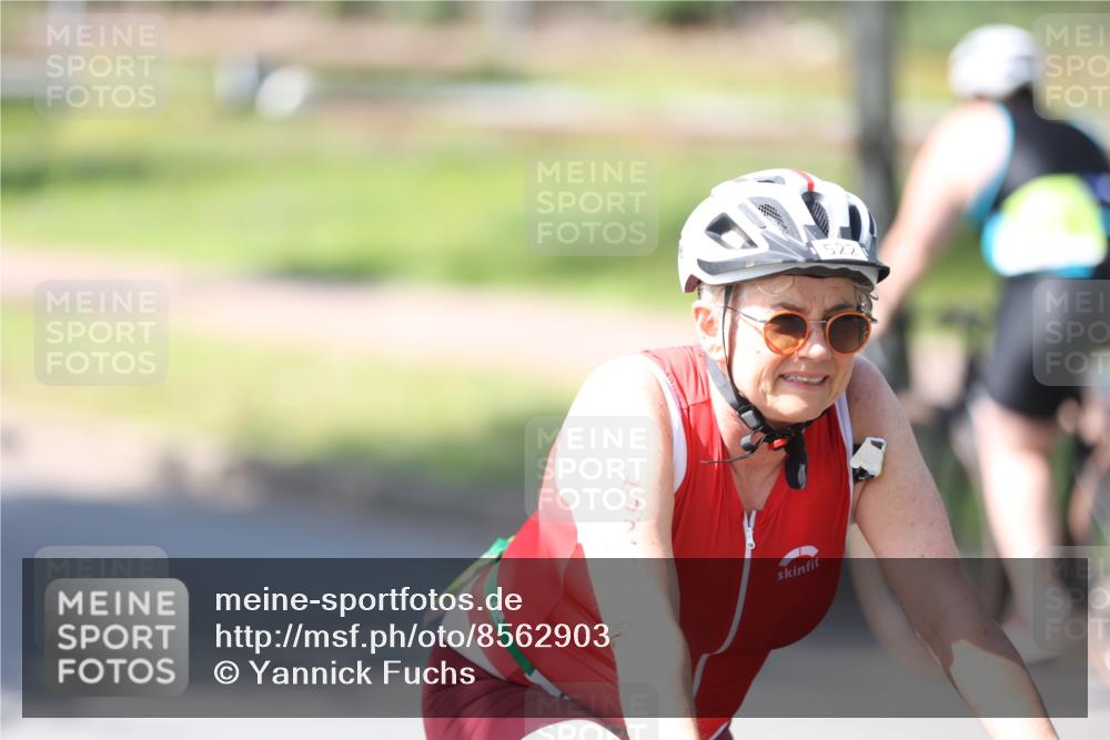 10.08.2025 - GEWOBA Citytriathlon Bremen Yannick Fuchs http://msf.ph/oto/8562903 10.08.2025 14:33:57 Radfahren 55, 65, 92, 151, 364, 388, 451, 507, 522, 530 meine-sportfotos.de