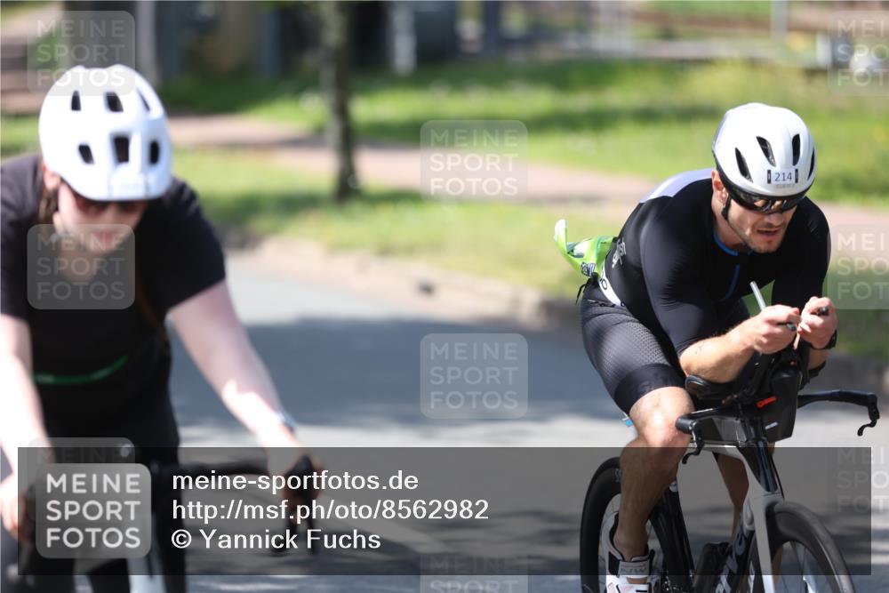 10.08.2025 - GEWOBA Citytriathlon Bremen Yannick Fuchs http://msf.ph/oto/8562982 10.08.2025 14:34:15 Radfahren 45, 76, 143, 151, 214, 316, 364, 388, 424, 443, 451, 507, 515, 530 meine-sportfotos.de
