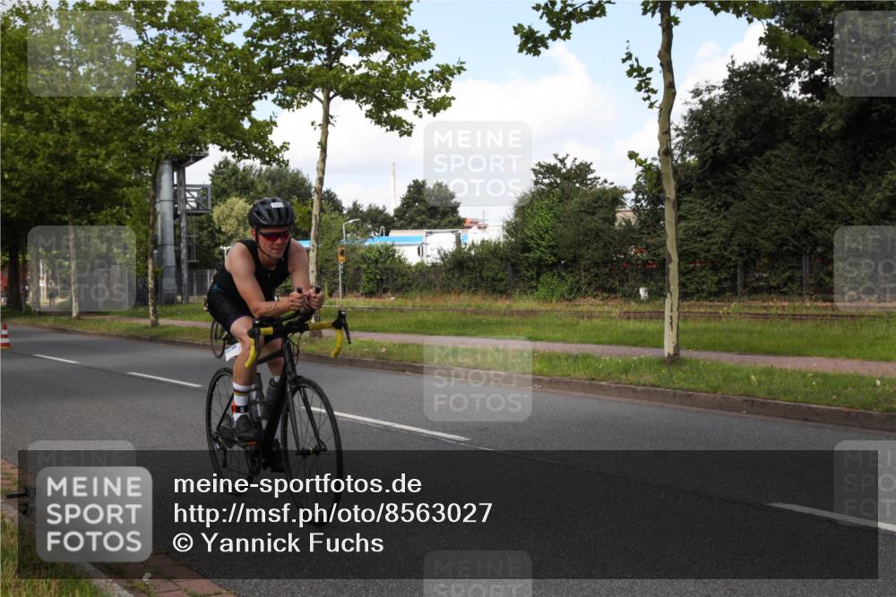 10.08.2025 - GEWOBA Citytriathlon Bremen Yannick Fuchs http://msf.ph/oto/8563027 10.08.2025 12:32:21 Radfahren 551, 641, 648, 682, 735, 776, 806, 840 meine-sportfotos.de