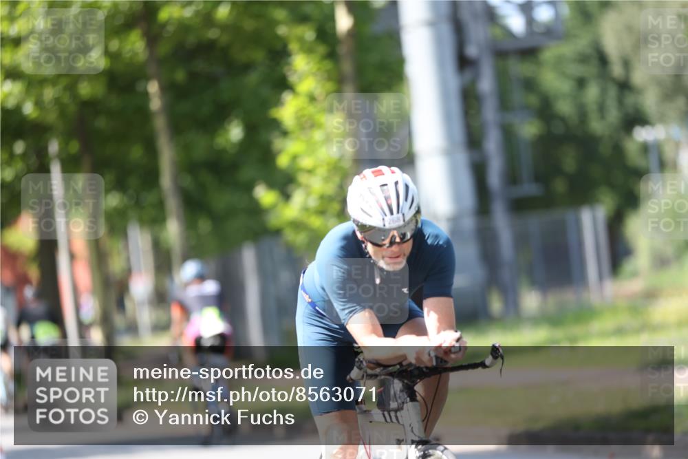 10.08.2025 - GEWOBA Citytriathlon Bremen Yannick Fuchs http://msf.ph/oto/8563071 10.08.2025 14:34:56 Radfahren 23, 31, 68, 72, 268, 300, 340, 413, 430, 502, 511 meine-sportfotos.de