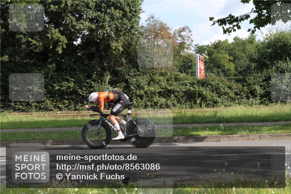 10.08.2025 - GEWOBA Citytriathlon Bremen Yannick Fuchs http://msf.ph/oto/8563086 10.08.2025 10:44:01 Radfahren 179, 425 meine-sportfotos.de