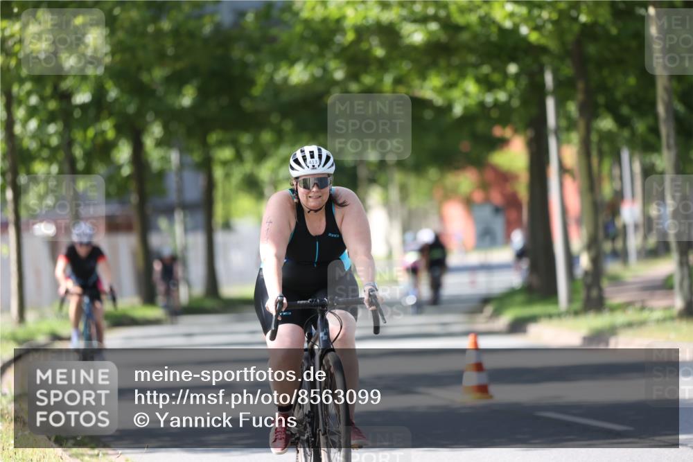 10.08.2025 - GEWOBA Citytriathlon Bremen Yannick Fuchs http://msf.ph/oto/8563099 10.08.2025 14:35:01 Radfahren 23, 31, 68, 72, 264, 268, 340, 413, 430, 502 meine-sportfotos.de
