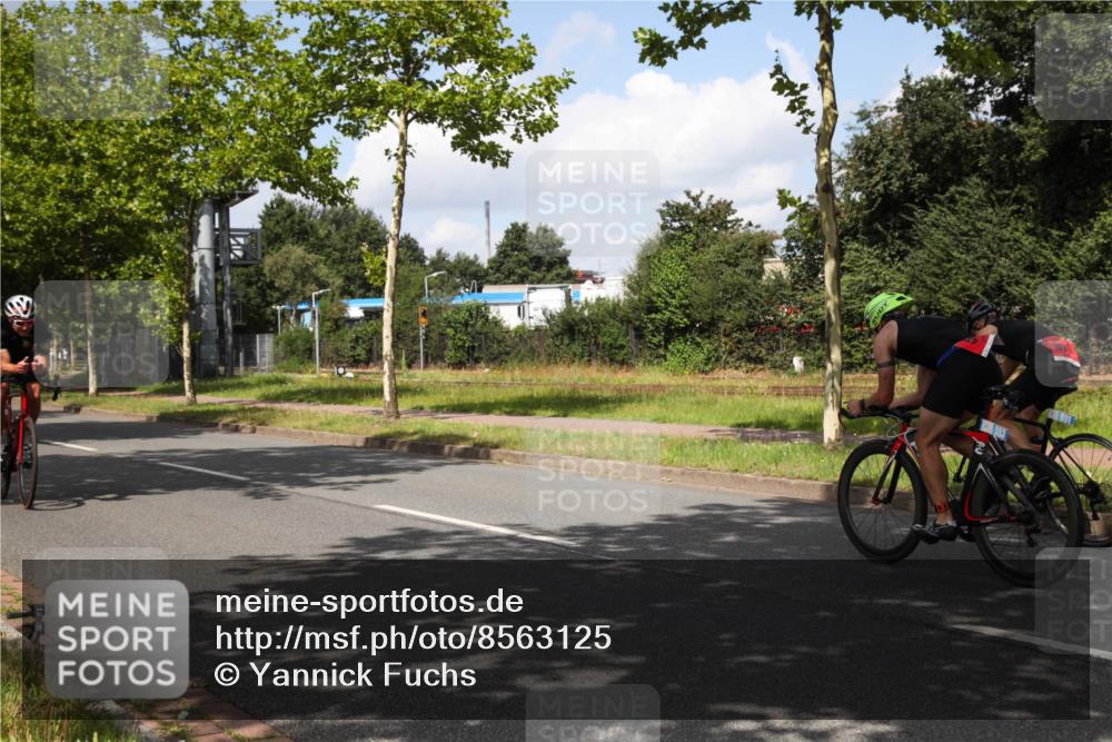 10.08.2025 - GEWOBA Citytriathlon Bremen Yannick Fuchs http://msf.ph/oto/8563125 10.08.2025 12:33:30 Radfahren 820, 836, 859 meine-sportfotos.de