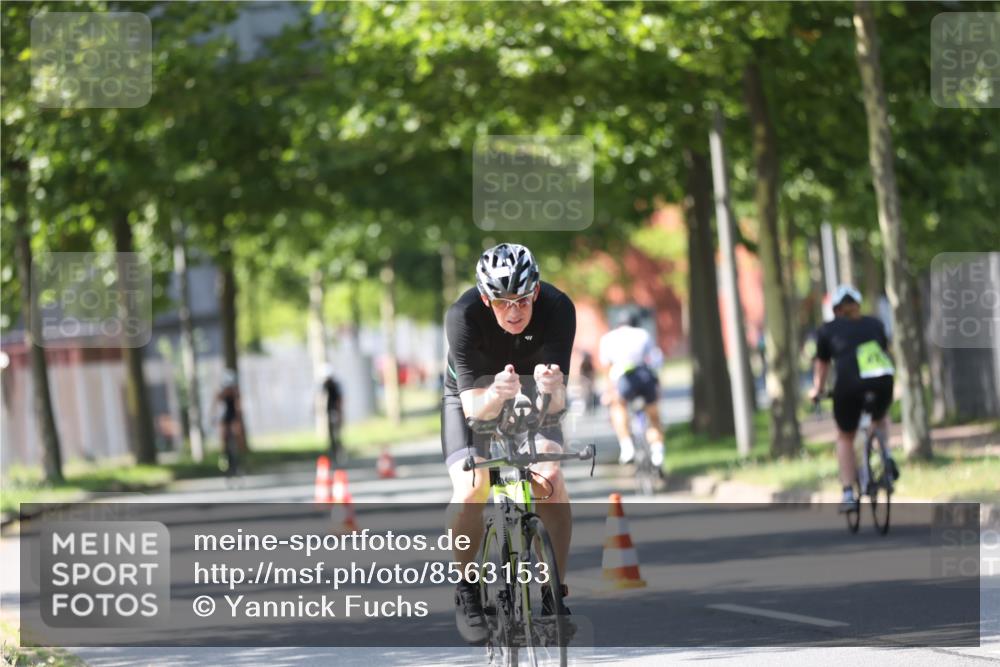 10.08.2025 - GEWOBA Citytriathlon Bremen Yannick Fuchs http://msf.ph/oto/8563153 10.08.2025 14:35:11 Radfahren 38, 43, 68, 72, 98, 133, 264, 268, 340, 398, 414, 430 meine-sportfotos.de