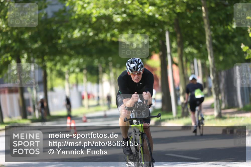10.08.2025 - GEWOBA Citytriathlon Bremen Yannick Fuchs http://msf.ph/oto/8563155 10.08.2025 14:35:11 Radfahren 38, 43, 68, 72, 98, 133, 264, 268, 340, 398, 414, 430 meine-sportfotos.de