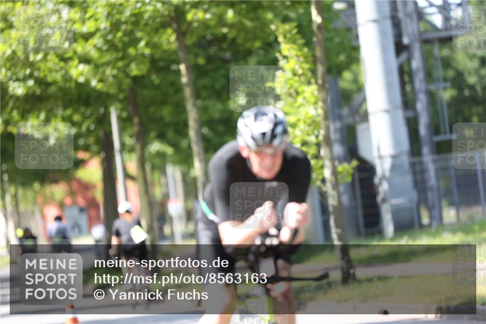 10.08.2025 - GEWOBA Citytriathlon Bremen Yannick Fuchs http://msf.ph/oto/8563163 10.08.2025 14:35:11 Radfahren 38, 43, 68, 72, 98, 133, 264, 268, 340, 398, 414, 430 meine-sportfotos.de
