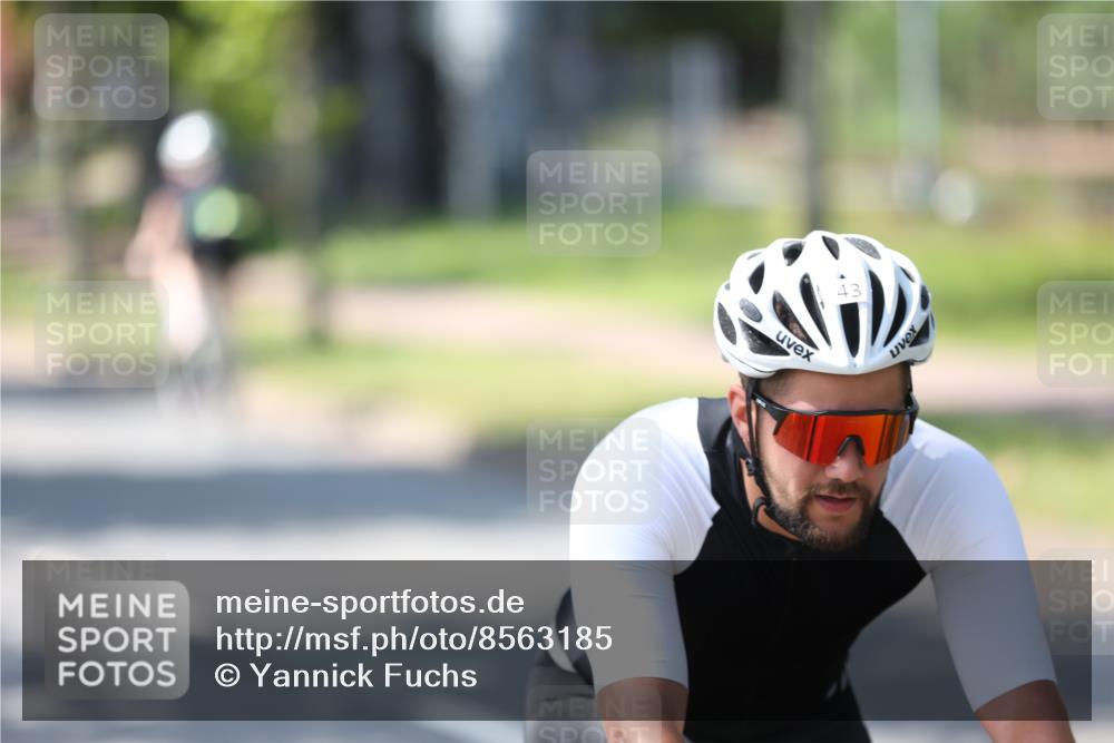 10.08.2025 - GEWOBA Citytriathlon Bremen Yannick Fuchs http://msf.ph/oto/8563185 10.08.2025 14:35:21 Radfahren 38, 43, 68, 98, 127, 133, 264, 398, 414 meine-sportfotos.de