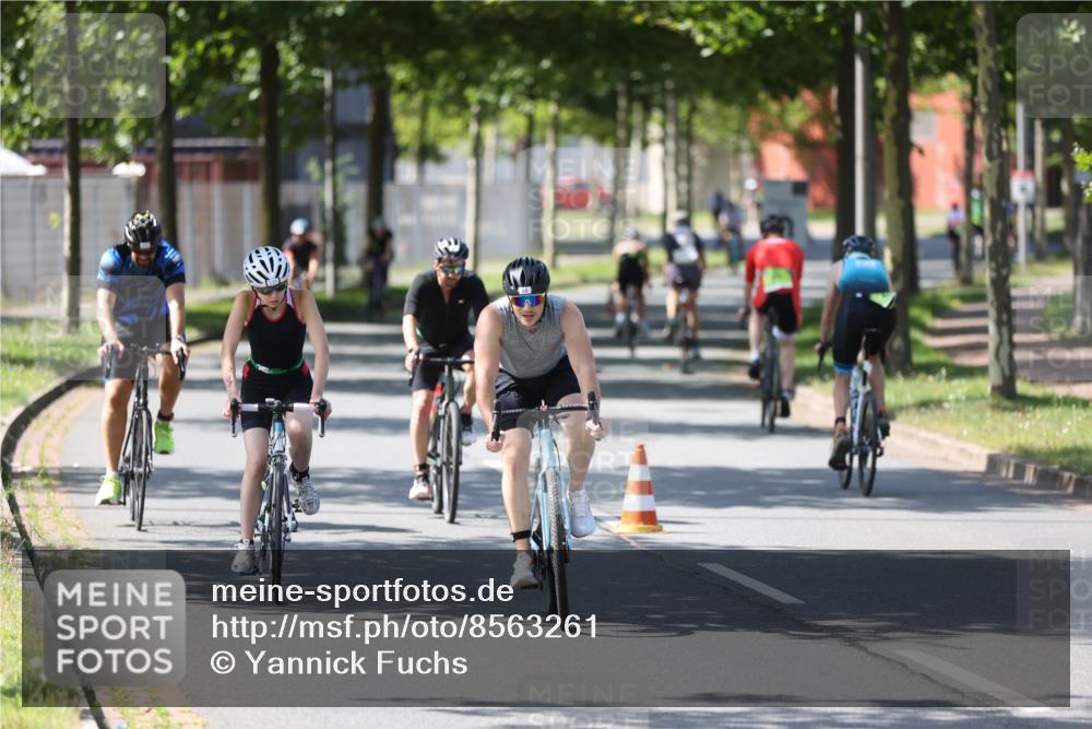 10.08.2025 - GEWOBA Citytriathlon Bremen Yannick Fuchs http://msf.ph/oto/8563261 10.08.2025 14:35:46 Radfahren 64, 108, 129, 173, 233, 319, 339, 395, 421 meine-sportfotos.de