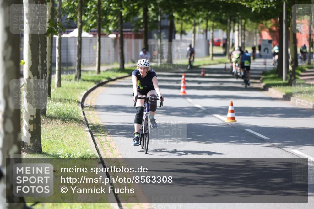 10.08.2025 - GEWOBA Citytriathlon Bremen Yannick Fuchs http://msf.ph/oto/8563308 10.08.2025 14:35:54 Radfahren 32, 64, 129, 173, 339, 395, 452 meine-sportfotos.de