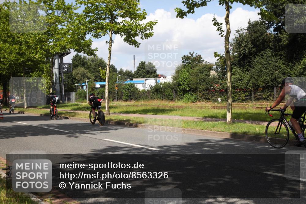 10.08.2025 - GEWOBA Citytriathlon Bremen Yannick Fuchs http://msf.ph/oto/8563326 10.08.2025 12:35:36 Radfahren 642, 719, 742, 763, 783, 833, 919, 933, 966 meine-sportfotos.de