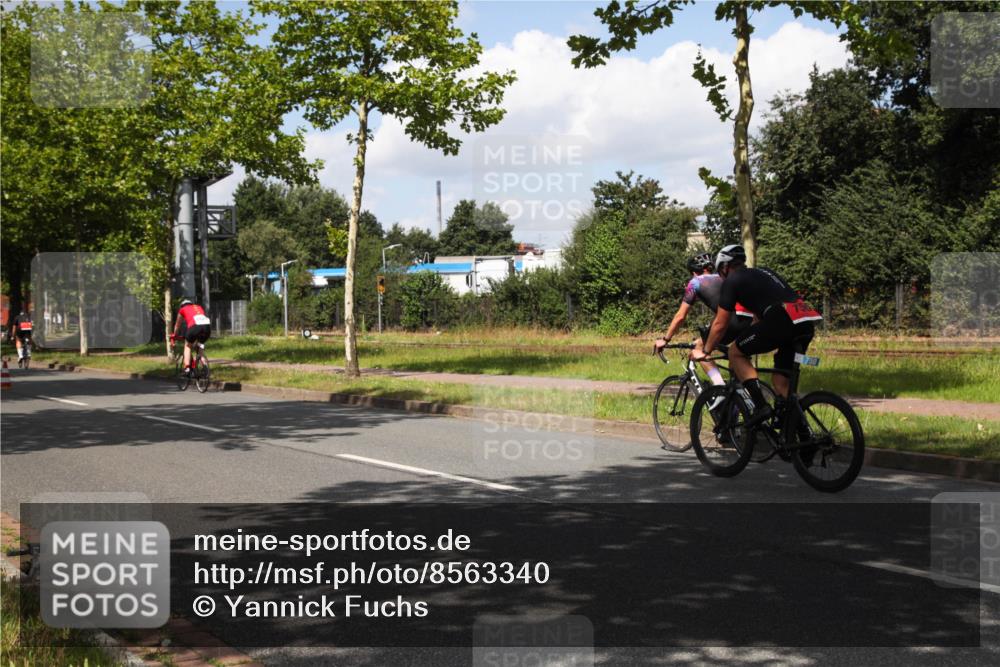 10.08.2025 - GEWOBA Citytriathlon Bremen Yannick Fuchs http://msf.ph/oto/8563340 10.08.2025 12:35:45 Radfahren 719, 763, 783, 833, 843, 919, 933, 966 meine-sportfotos.de