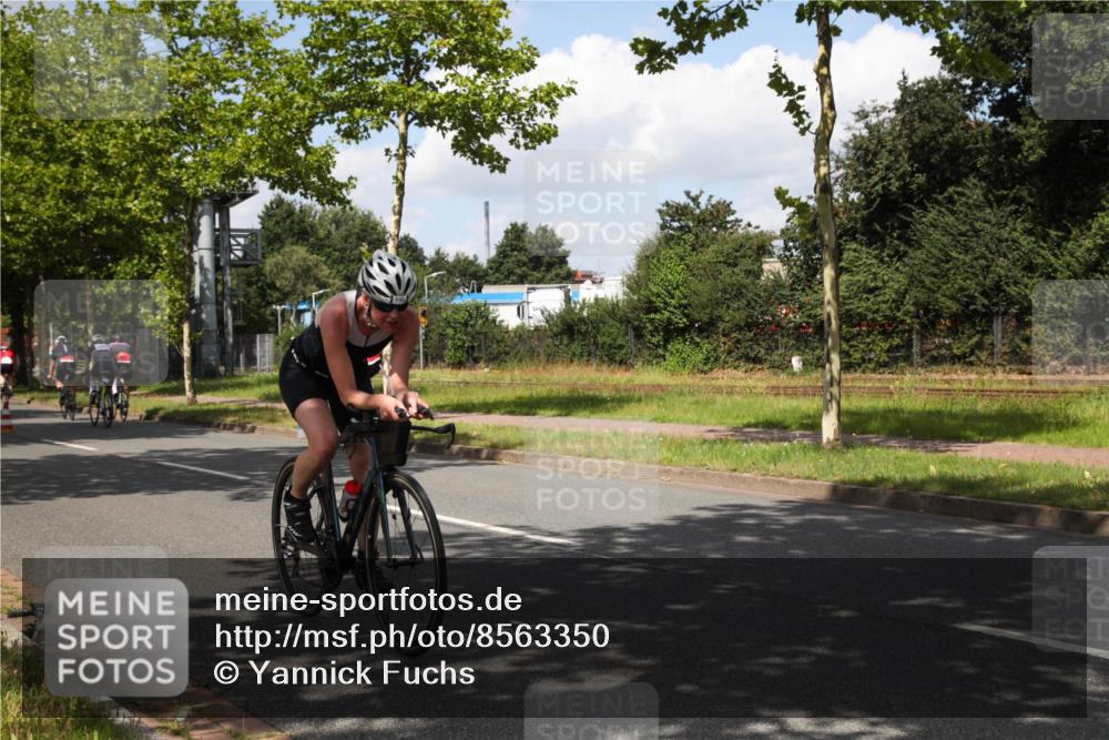 10.08.2025 - GEWOBA Citytriathlon Bremen Yannick Fuchs http://msf.ph/oto/8563350 10.08.2025 12:35:47 Radfahren 719, 763, 783, 833, 843, 877, 919, 933, 966 meine-sportfotos.de