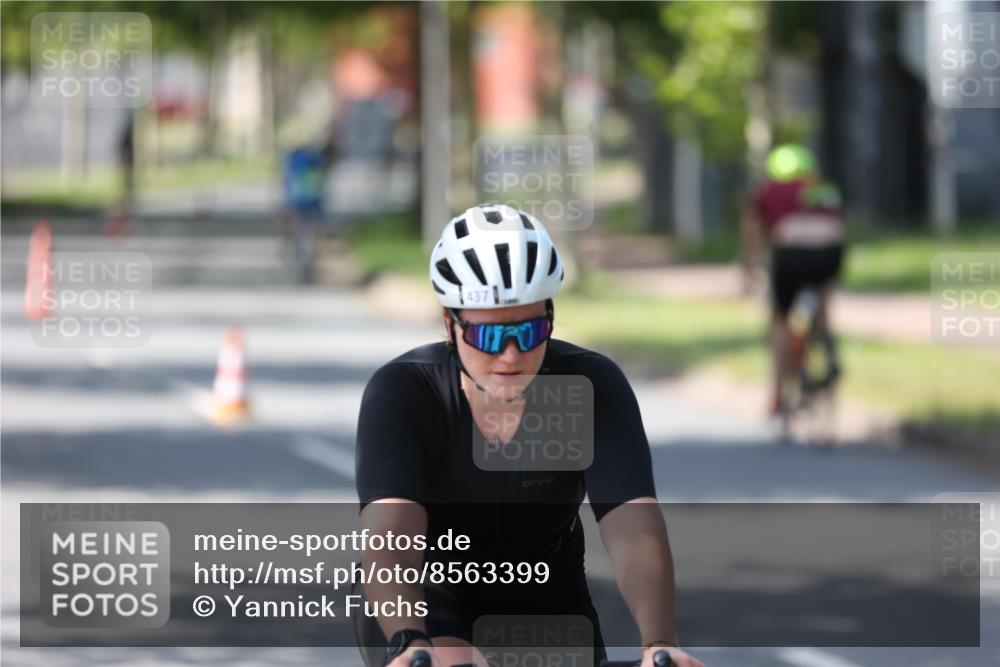 10.08.2025 - GEWOBA Citytriathlon Bremen Yannick Fuchs http://msf.ph/oto/8563399 10.08.2025 14:36:13 Radfahren 32, 261, 380, 437, 452 meine-sportfotos.de