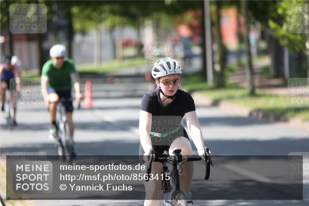 10.08.2025 - GEWOBA Citytriathlon Bremen Yannick Fuchs http://msf.ph/oto/8563415 10.08.2025 14:36:25 Radfahren 20, 91, 255, 261, 285, 380, 391 meine-sportfotos.de
