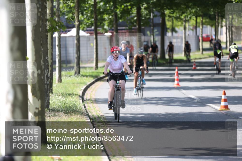 10.08.2025 - GEWOBA Citytriathlon Bremen Yannick Fuchs http://msf.ph/oto/8563472 10.08.2025 14:36:39 Radfahren 20, 24, 41, 46, 91, 123, 136, 255, 285, 314, 391, 521 meine-sportfotos.de