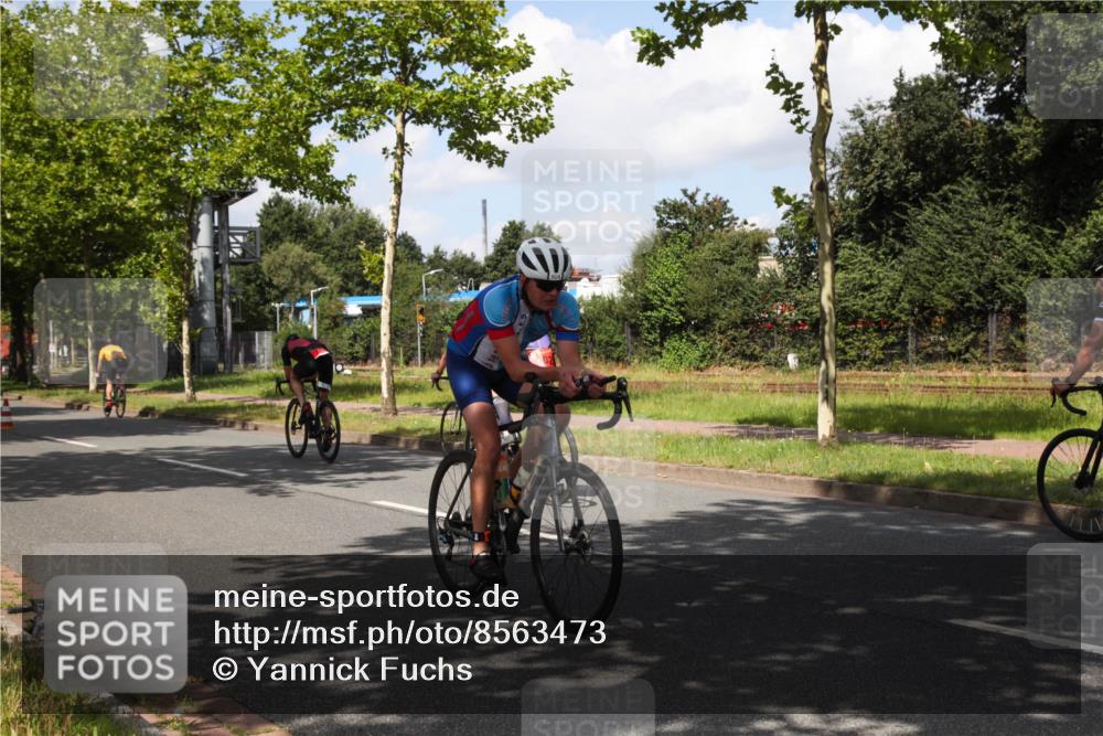 10.08.2025 - GEWOBA Citytriathlon Bremen Yannick Fuchs http://msf.ph/oto/8563473 10.08.2025 12:37:17 Radfahren 726, 804, 982 meine-sportfotos.de