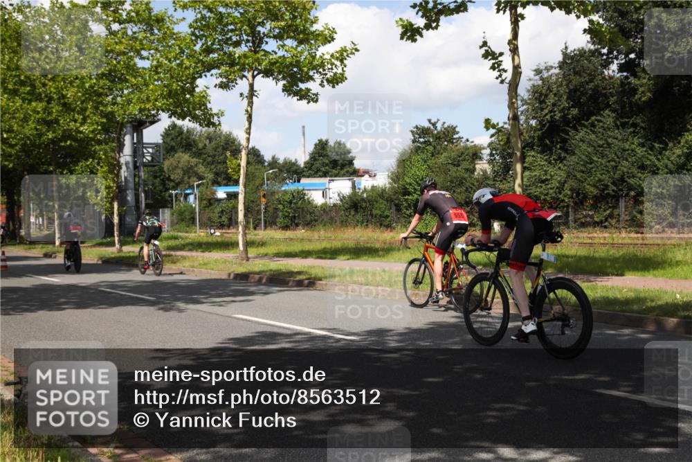 10.08.2025 - GEWOBA Citytriathlon Bremen Yannick Fuchs http://msf.ph/oto/8563512 10.08.2025 12:37:57 Radfahren 618, 761, 782 meine-sportfotos.de