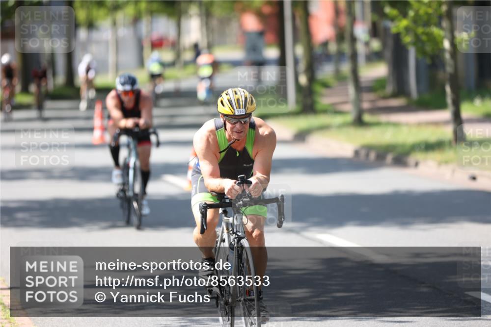 10.08.2025 - GEWOBA Citytriathlon Bremen Yannick Fuchs http://msf.ph/oto/8563533 10.08.2025 14:36:52 Radfahren 24, 41, 46, 106, 123, 136, 227, 239, 240, 263, 314, 521 meine-sportfotos.de