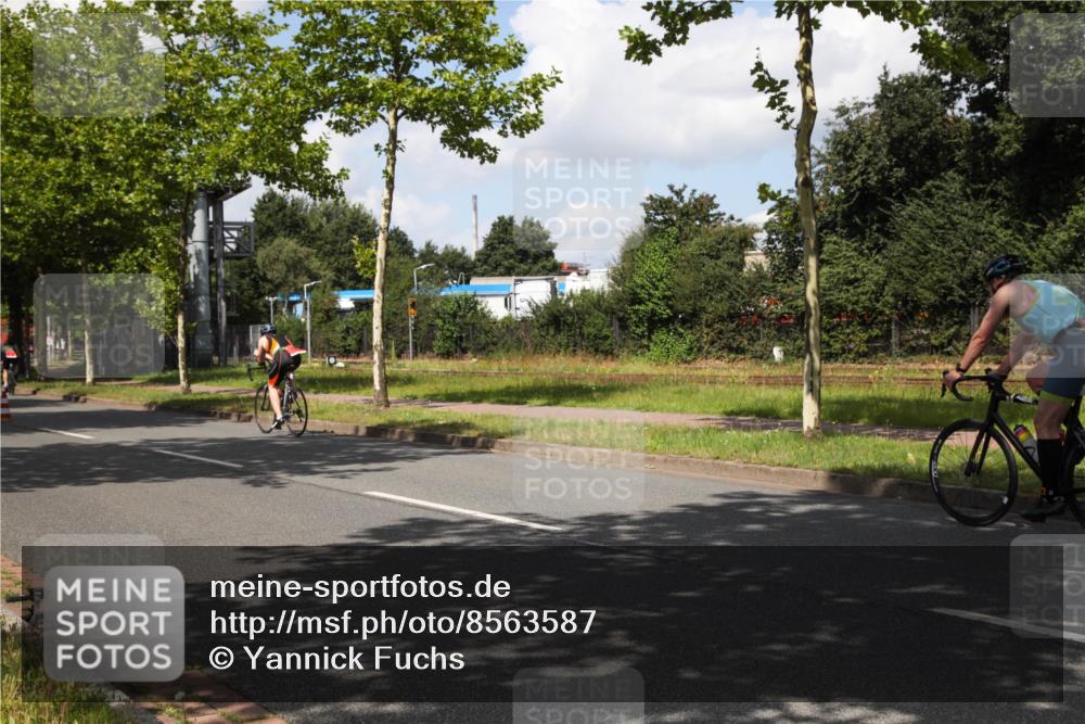 10.08.2025 - GEWOBA Citytriathlon Bremen Yannick Fuchs http://msf.ph/oto/8563587 10.08.2025 12:38:33 Radfahren 557, 634, 662, 772, 797 meine-sportfotos.de