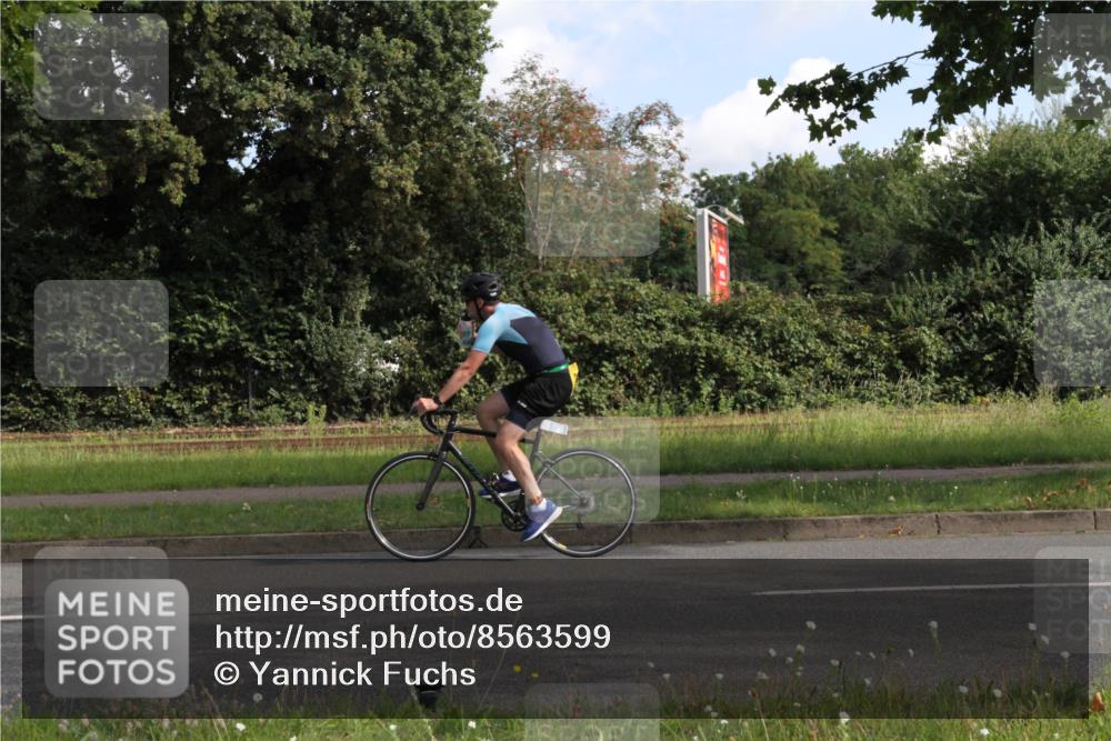 10.08.2025 - GEWOBA Citytriathlon Bremen Yannick Fuchs http://msf.ph/oto/8563599 10.08.2025 10:51:22 Radfahren 239, 396, 419, 421 meine-sportfotos.de