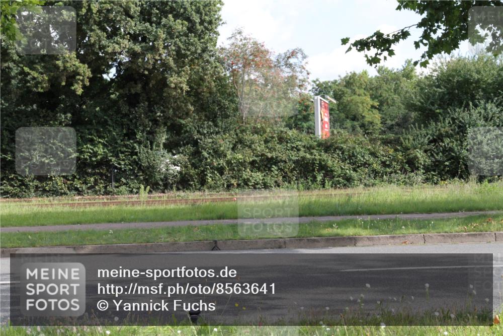 10.08.2025 - GEWOBA Citytriathlon Bremen Yannick Fuchs http://msf.ph/oto/8563641 10.08.2025 10:51:40 Radfahren 239, 241, 384, 396, 483 meine-sportfotos.de