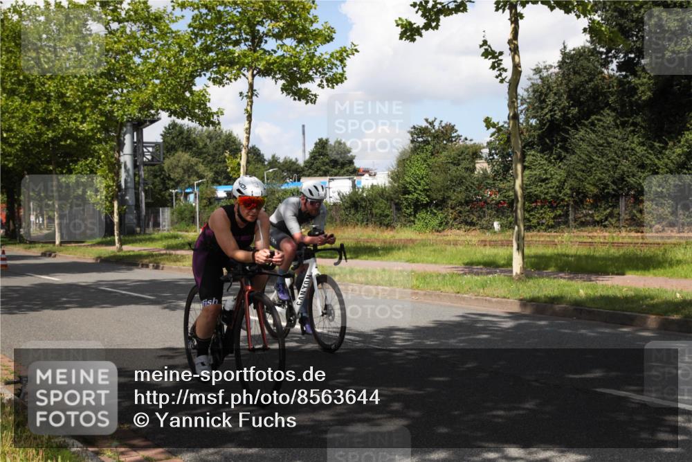 10.08.2025 - GEWOBA Citytriathlon Bremen Yannick Fuchs http://msf.ph/oto/8563644 10.08.2025 12:39:04 Radfahren 658, 696, 720, 729, 762, 900, 969, 978, 1019 meine-sportfotos.de
