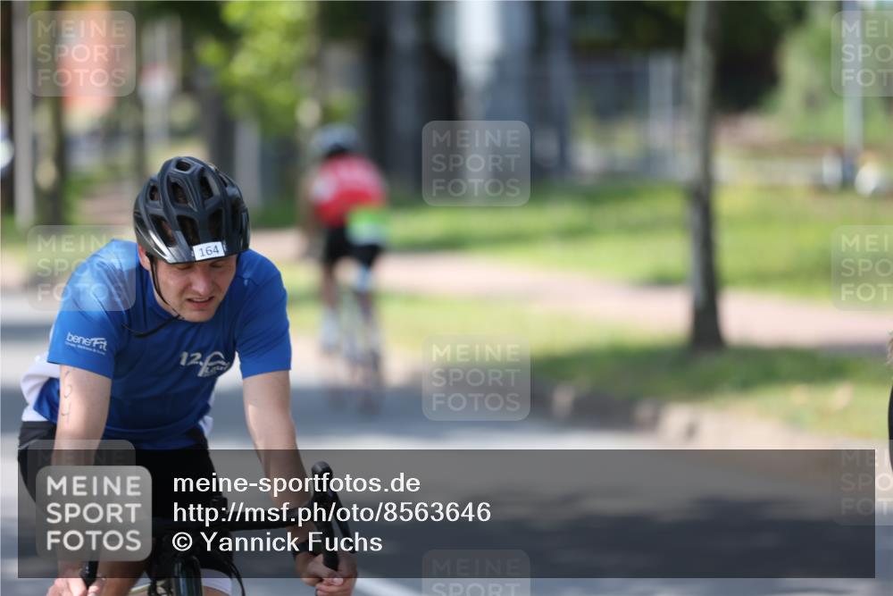 10.08.2025 - GEWOBA Citytriathlon Bremen Yannick Fuchs http://msf.ph/oto/8563646 10.08.2025 14:37:13 Radfahren 57, 78, 121, 164, 201, 240, 256, 257, 512 meine-sportfotos.de