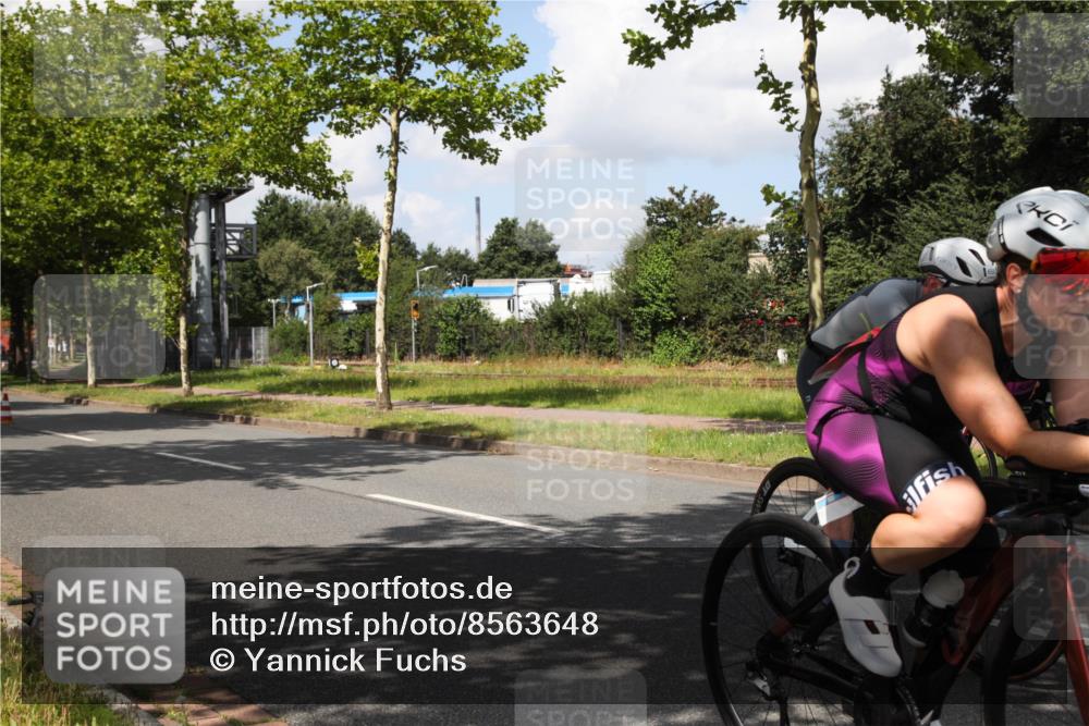 10.08.2025 - GEWOBA Citytriathlon Bremen Yannick Fuchs http://msf.ph/oto/8563648 10.08.2025 12:39:04 Radfahren 658, 696, 720, 729, 762, 900, 969, 978, 1019 meine-sportfotos.de