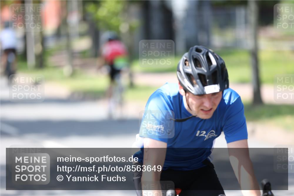10.08.2025 - GEWOBA Citytriathlon Bremen Yannick Fuchs http://msf.ph/oto/8563649 10.08.2025 14:37:13 Radfahren 57, 78, 121, 164, 201, 240, 256, 257, 512 meine-sportfotos.de