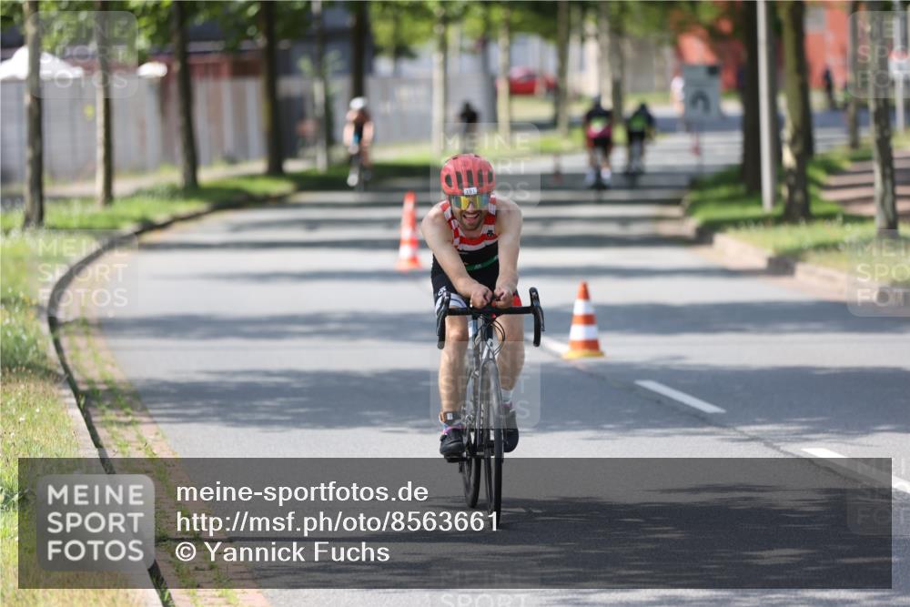 10.08.2025 - GEWOBA Citytriathlon Bremen Yannick Fuchs http://msf.ph/oto/8563661 10.08.2025 14:37:51 Radfahren 4, 63, 75, 116, 170, 191, 528 meine-sportfotos.de