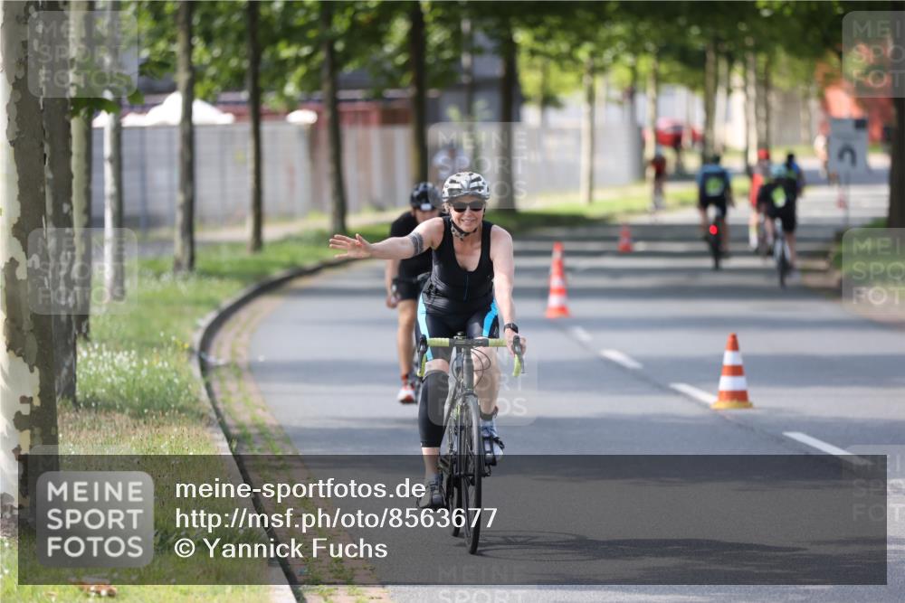 10.08.2025 - GEWOBA Citytriathlon Bremen Yannick Fuchs http://msf.ph/oto/8563677 10.08.2025 14:37:59 Radfahren 30, 75, 147, 152, 170, 191, 528 meine-sportfotos.de
