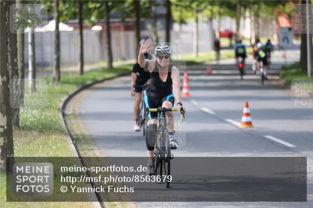 10.08.2025 - GEWOBA Citytriathlon Bremen Yannick Fuchs http://msf.ph/oto/8563679 10.08.2025 14:37:59 Radfahren 30, 75, 147, 152, 170, 191, 528 meine-sportfotos.de
