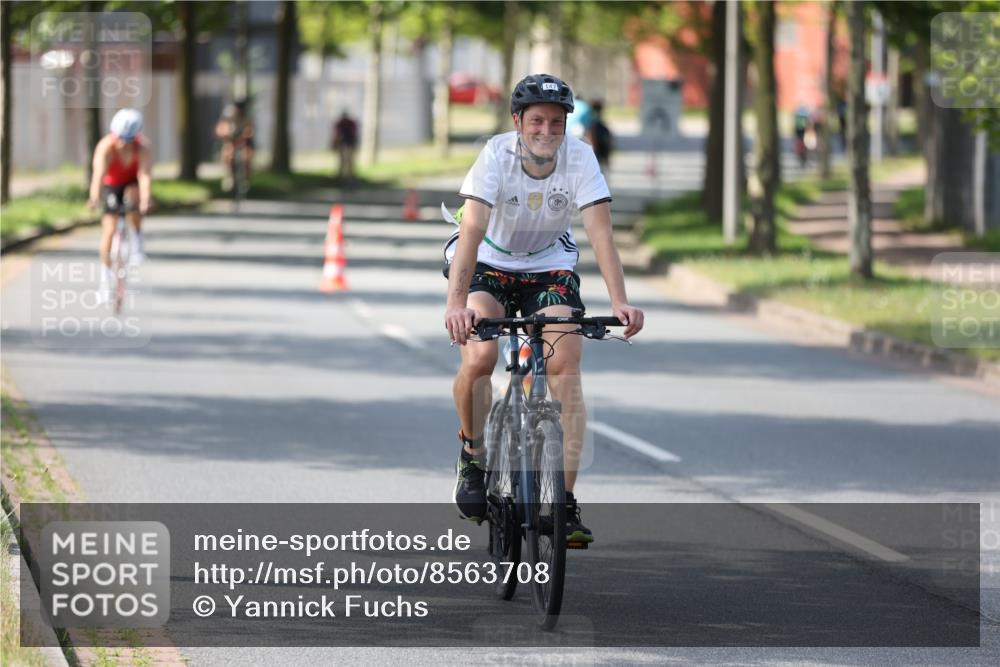 10.08.2025 - GEWOBA Citytriathlon Bremen Yannick Fuchs http://msf.ph/oto/8563708 10.08.2025 14:38:06 Radfahren 30, 54, 75, 81, 147, 152, 528 meine-sportfotos.de