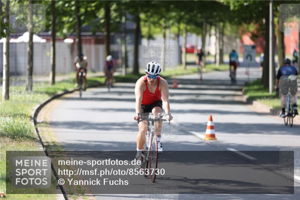 10.08.2025 - GEWOBA Citytriathlon Bremen Yannick Fuchs http://msf.ph/oto/8563730 10.08.2025 14:38:08 Radfahren 30, 54, 75, 81, 147, 152, 528 meine-sportfotos.de