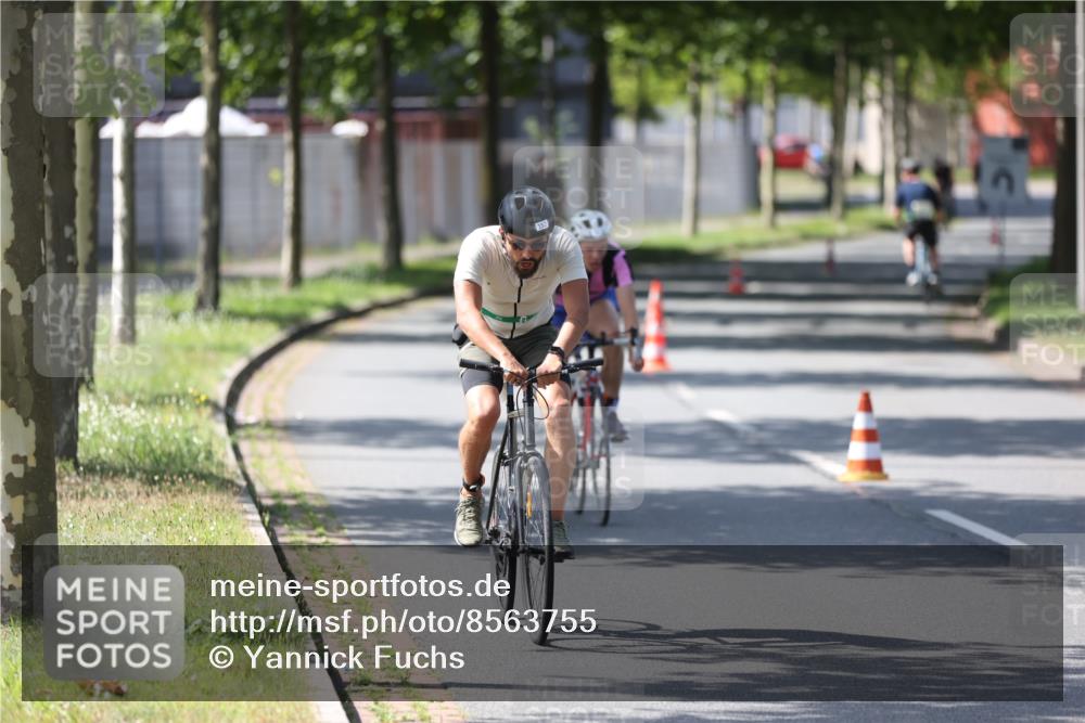 10.08.2025 - GEWOBA Citytriathlon Bremen Yannick Fuchs http://msf.ph/oto/8563755 10.08.2025 14:38:13 Radfahren 30, 54, 81, 147, 152, 162 meine-sportfotos.de