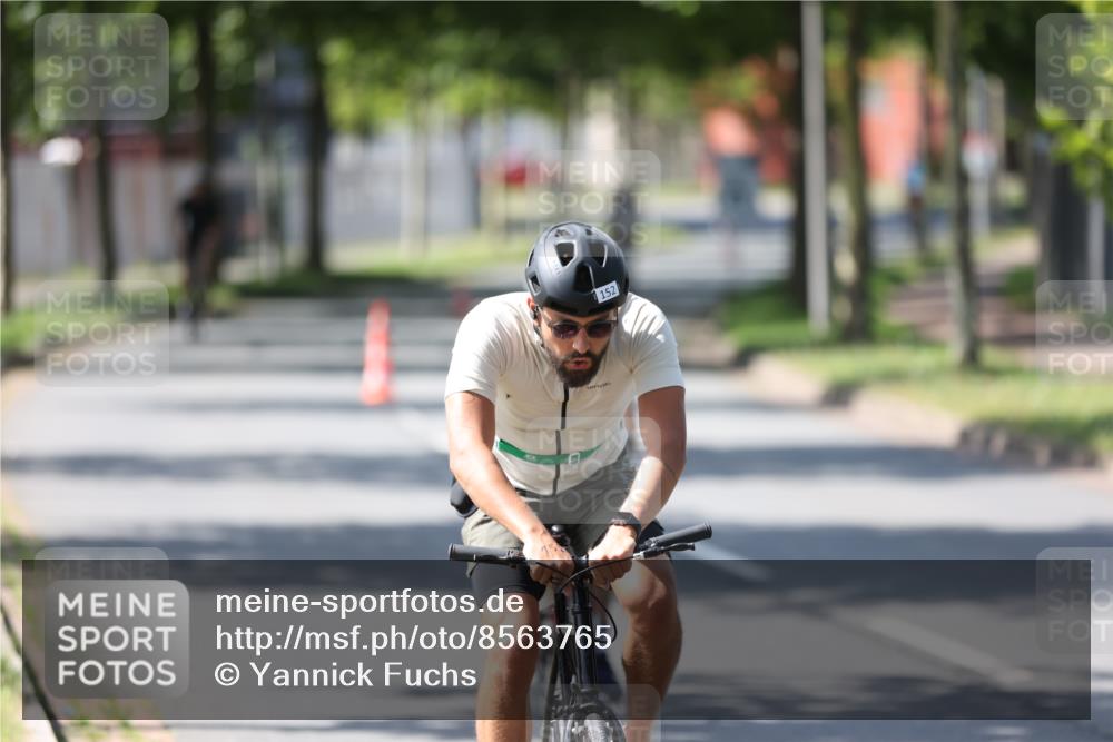 10.08.2025 - GEWOBA Citytriathlon Bremen Yannick Fuchs http://msf.ph/oto/8563765 10.08.2025 14:38:14 Radfahren 30, 54, 81, 147, 152, 162 meine-sportfotos.de