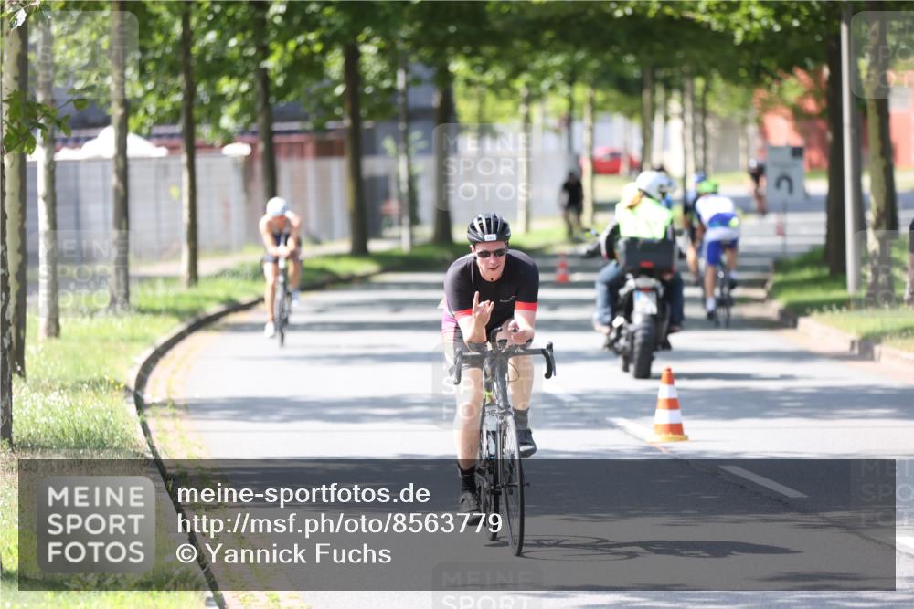10.08.2025 - GEWOBA Citytriathlon Bremen Yannick Fuchs http://msf.ph/oto/8563779 10.08.2025 14:38:25 Radfahren 51, 54, 81, 162, 195, 295 meine-sportfotos.de