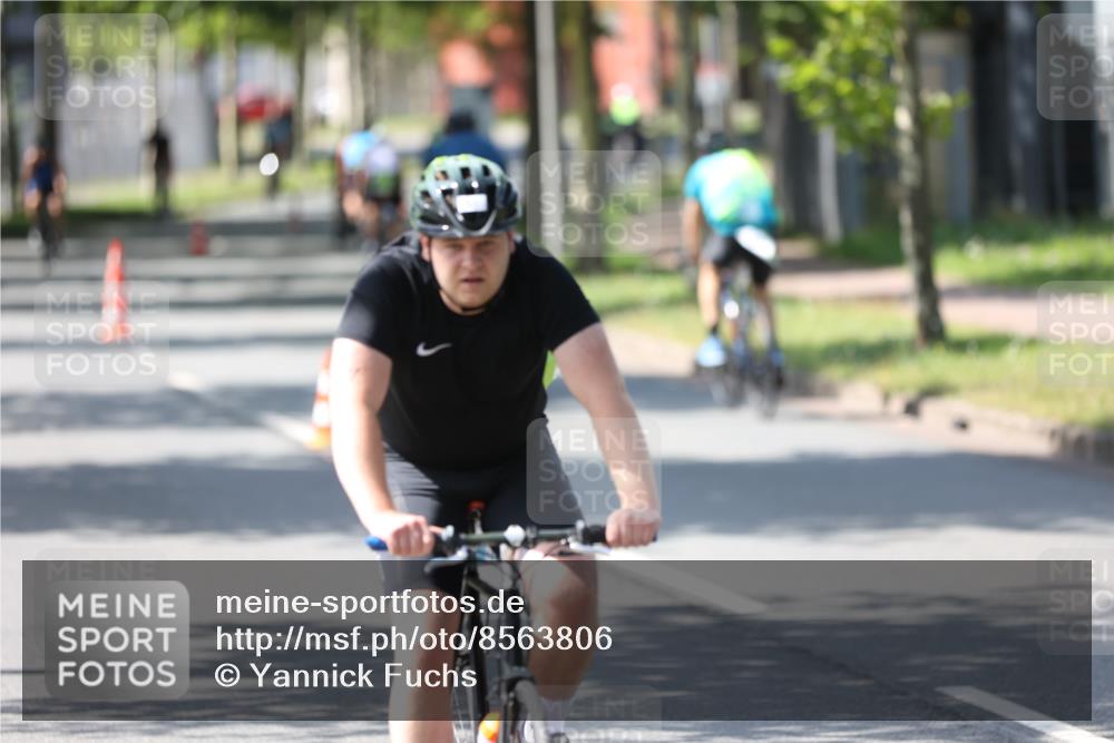 10.08.2025 - GEWOBA Citytriathlon Bremen Yannick Fuchs http://msf.ph/oto/8563806 10.08.2025 14:38:36 Radfahren 50, 51, 162, 195, 216, 238, 295, 312 meine-sportfotos.de