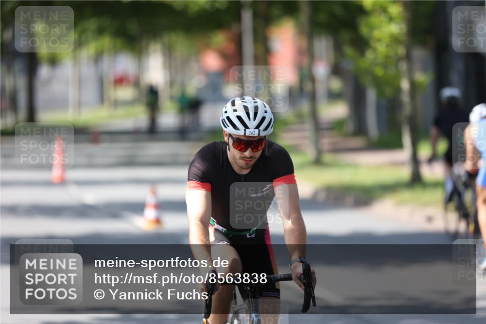 10.08.2025 - GEWOBA Citytriathlon Bremen Yannick Fuchs http://msf.ph/oto/8563838 10.08.2025 14:38:42 Radfahren 50, 51, 195, 216, 238, 312, 354 meine-sportfotos.de