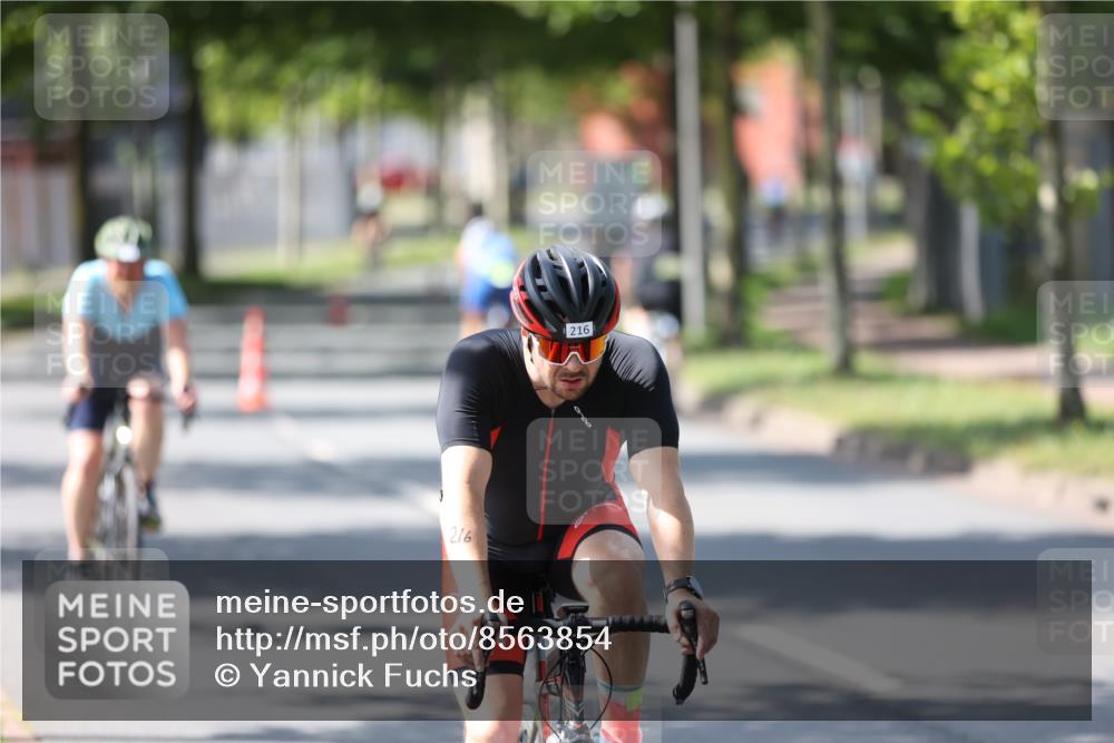 10.08.2025 - GEWOBA Citytriathlon Bremen Yannick Fuchs http://msf.ph/oto/8563854 10.08.2025 14:38:45 Radfahren 50, 51, 195, 216, 238, 312, 354 meine-sportfotos.de