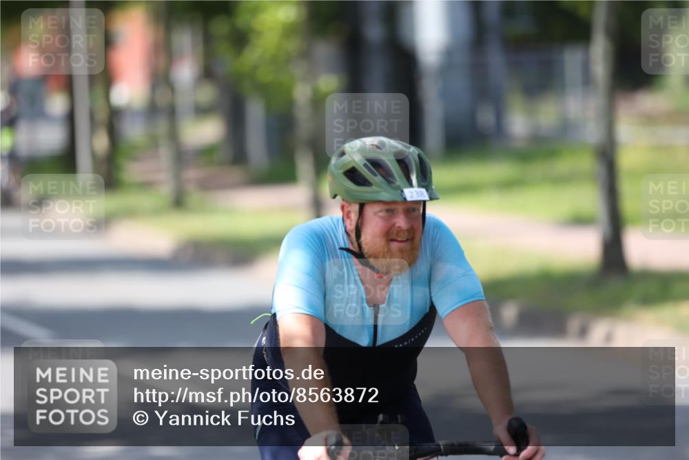 10.08.2025 - GEWOBA Citytriathlon Bremen Yannick Fuchs http://msf.ph/oto/8563872 10.08.2025 14:38:47 Radfahren 50, 195, 216, 236, 238, 312, 354 meine-sportfotos.de