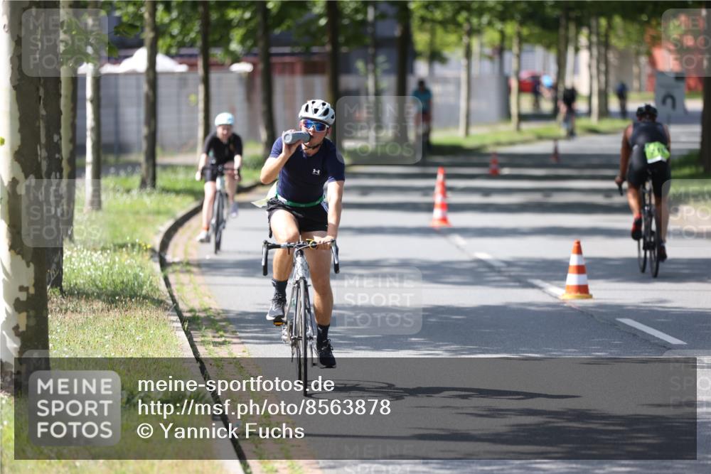 10.08.2025 - GEWOBA Citytriathlon Bremen Yannick Fuchs http://msf.ph/oto/8563878 10.08.2025 14:38:55 Radfahren 100, 216, 236, 238, 312, 354 meine-sportfotos.de