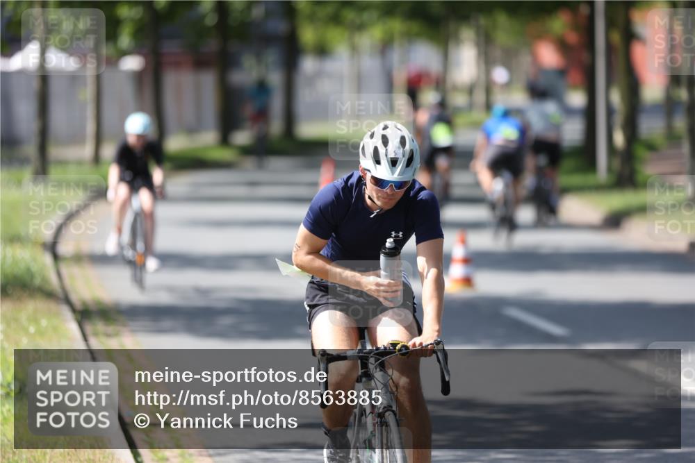 10.08.2025 - GEWOBA Citytriathlon Bremen Yannick Fuchs http://msf.ph/oto/8563885 10.08.2025 14:38:56 Radfahren 100, 216, 236, 238, 354 meine-sportfotos.de
