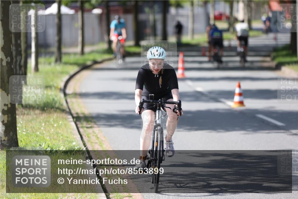 10.08.2025 - GEWOBA Citytriathlon Bremen Yannick Fuchs http://msf.ph/oto/8563899 10.08.2025 14:38:58 Radfahren 100, 216, 236, 238, 354 meine-sportfotos.de