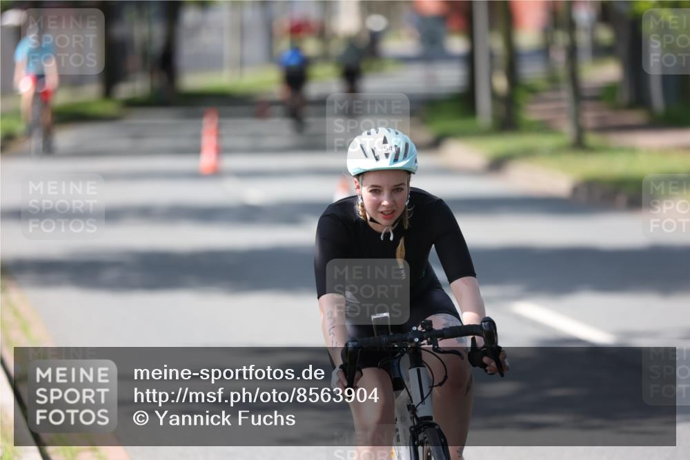 10.08.2025 - GEWOBA Citytriathlon Bremen Yannick Fuchs http://msf.ph/oto/8563904 10.08.2025 14:38:59 Radfahren 100, 236, 238, 354 meine-sportfotos.de