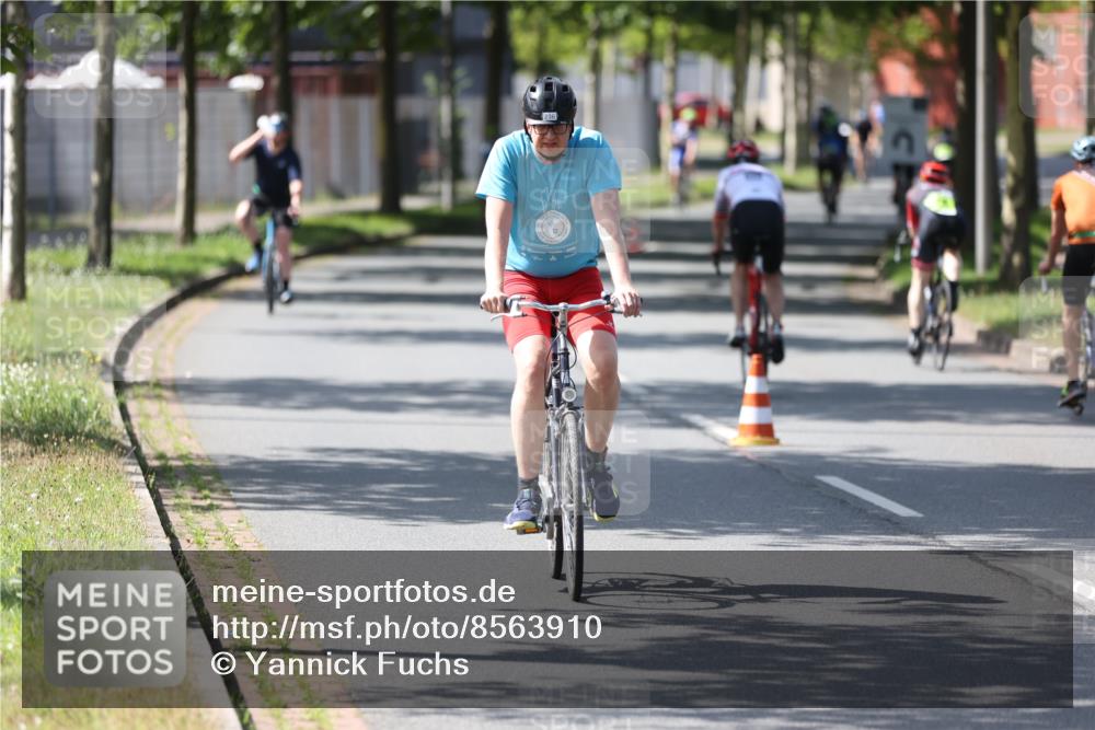 10.08.2025 - GEWOBA Citytriathlon Bremen Yannick Fuchs http://msf.ph/oto/8563910 10.08.2025 14:39:03 Radfahren 100, 130, 236, 354 meine-sportfotos.de