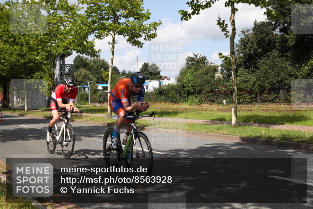 10.08.2025 - GEWOBA Citytriathlon Bremen Yannick Fuchs http://msf.ph/oto/8563928 10.08.2025 12:41:17 Radfahren 568, 609, 660, 665, 705, 730, 755, 803, 830, 849, 862, 934, 1014, 1023 meine-sportfotos.de