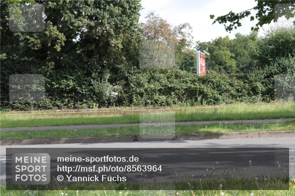 10.08.2025 - GEWOBA Citytriathlon Bremen Yannick Fuchs http://msf.ph/oto/8563964 10.08.2025 10:53:51 Radfahren 83, 109, 359, 442, 512 meine-sportfotos.de